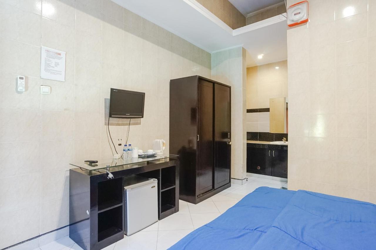 Denays Guesthouse Jimbaran エクステリア 写真