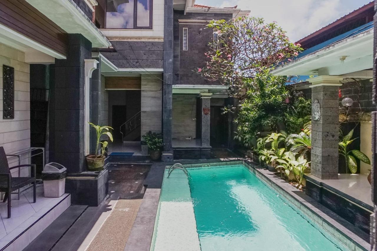 Denays Guesthouse Jimbaran エクステリア 写真