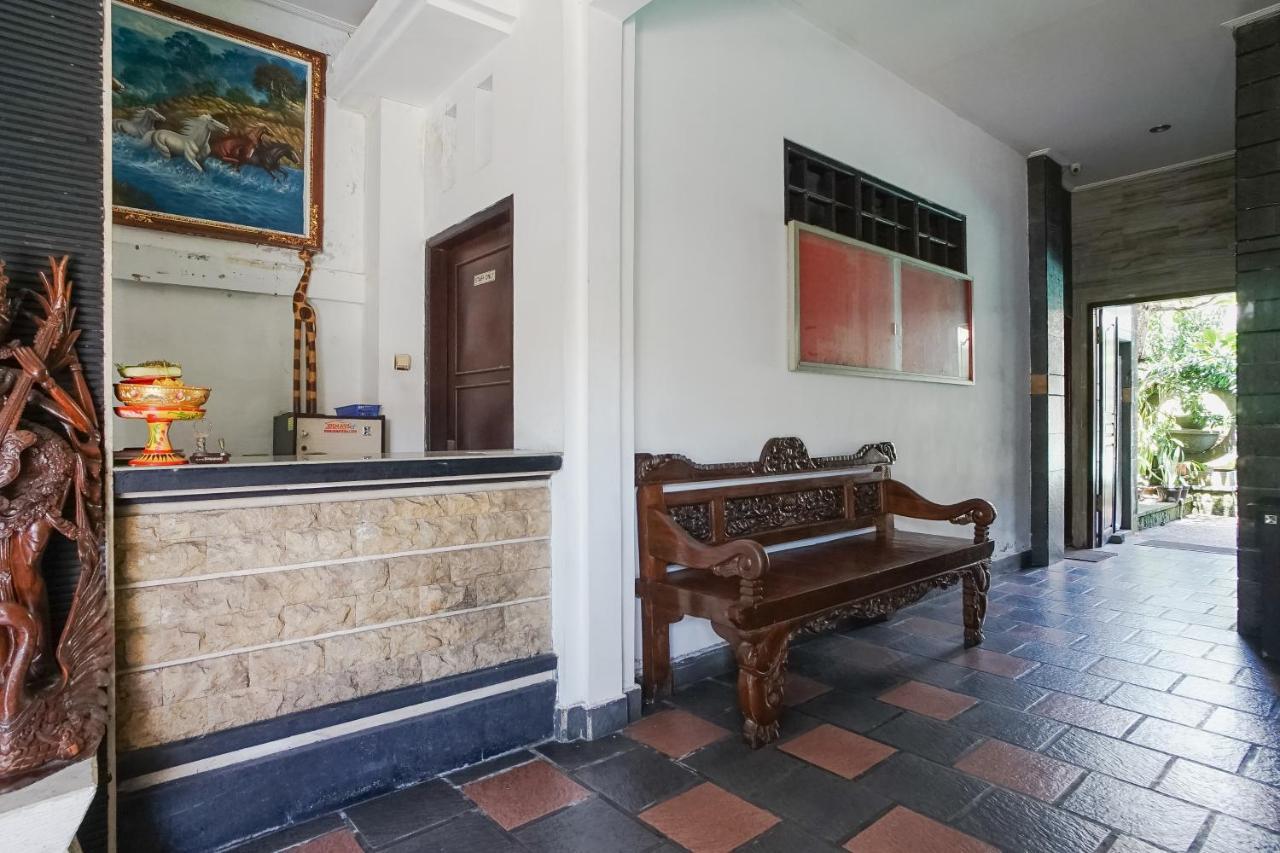 Denays Guesthouse Jimbaran エクステリア 写真