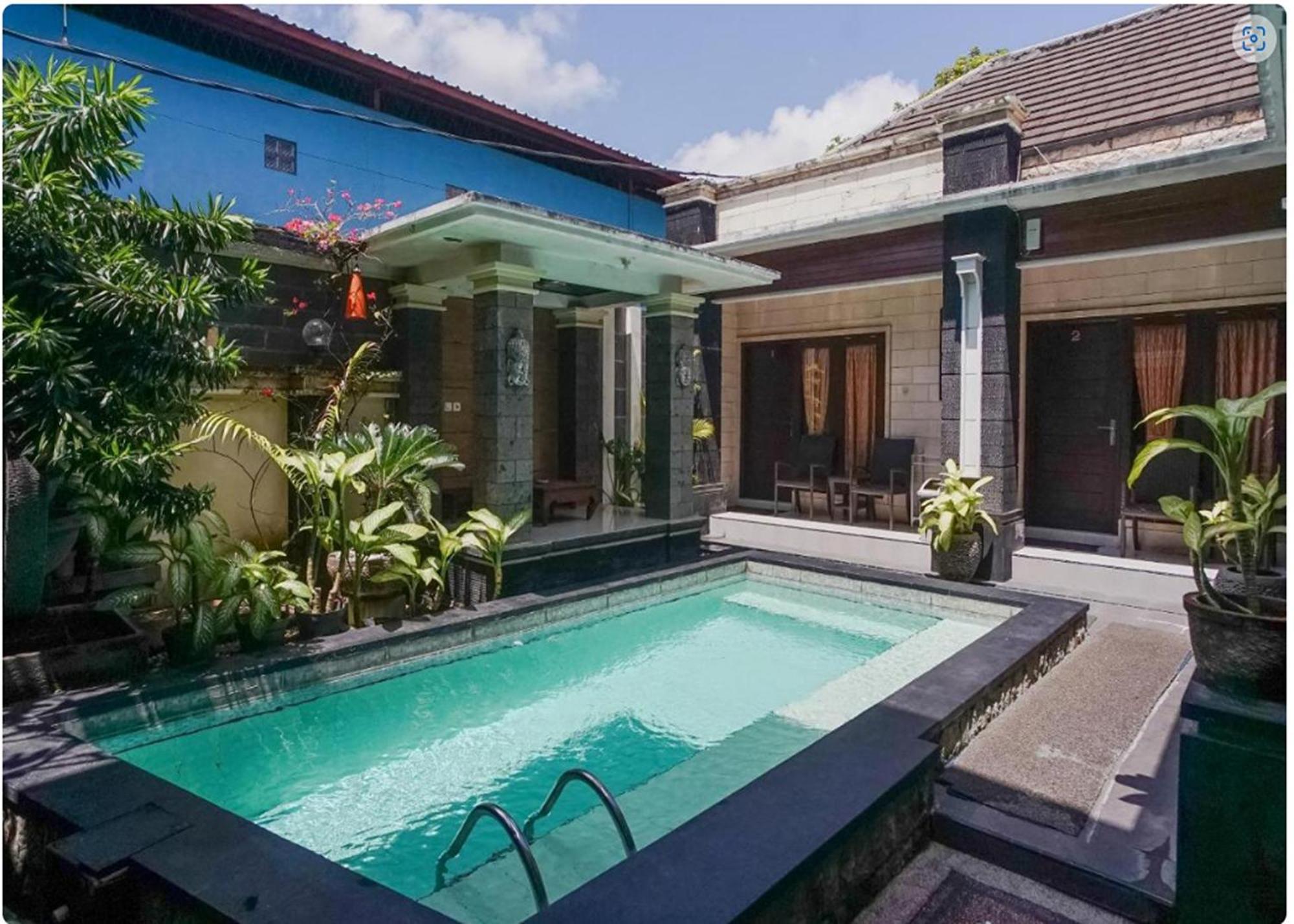 Denays Guesthouse Jimbaran エクステリア 写真